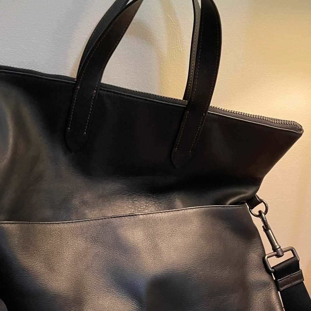 Unisex Coach Black Leather Messenger Bag - Picture 3 of 6